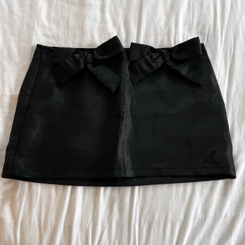 Urban Outfitters bow mini skirt